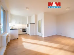 Pronájem bytu 2+kk, Praha, U Hostavického potoka, 72 m2