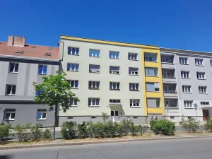 Prodej bytu 2+1, Praha, Antala Staška, 52 m2