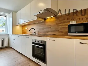 Pronájem bytu 3+1, Praha - Michle, Třeboňská, 74 m2