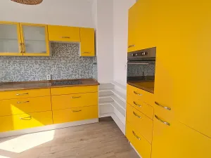 Pronájem bytu 2+1, Praha - Prosek, Okřínecká, 52 m2
