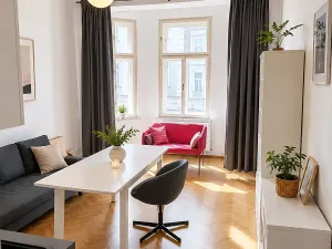 Pronájem bytu 2+kk, Praha - Nové Město, Na Zderaze, 49 m2