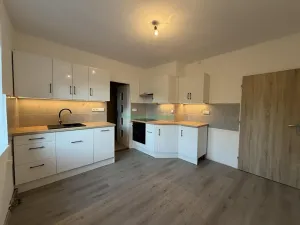 Pronájem bytu 1+1, Frenštát pod Radhoštěm, nám. Míru, 48 m2