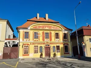 Pronájem bytu 1+1, Uhlířské Janovice, Václavské náměstí, 55 m2