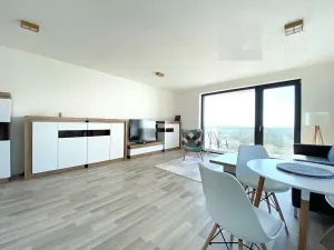 Pronájem bytu 2+kk, Brno, Kumpoštova, 55 m2