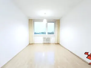 Pronájem bytu 2+kk, Praha - Petrovice, Kurčatovova, 45 m2