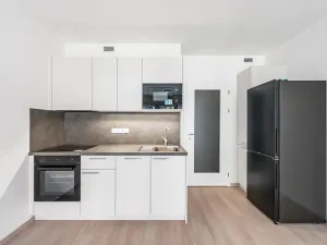 Pronájem bytu 1+kk, Praha - Hloubětín, Poděbradská, 32 m2