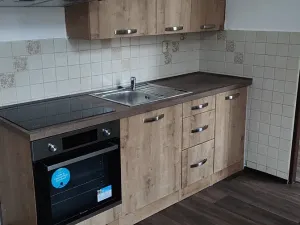 Pronájem bytu 3+1, Děčín, Mírové nám., 80 m2