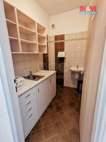 Pronájem kanceláře, Třinec - Staré Město, 1. máje, 62 m2