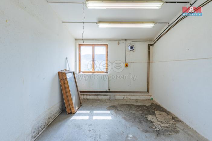 Prodej výrobních prostor, Strašín, 767 m2