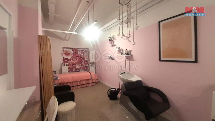 Pronájem obchodního prostoru, Česká Lípa, 28. října, 26 m2