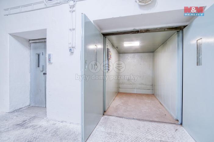 Pronájem skladu, Plzeň - Východní Předměstí, Americká, 8 m2