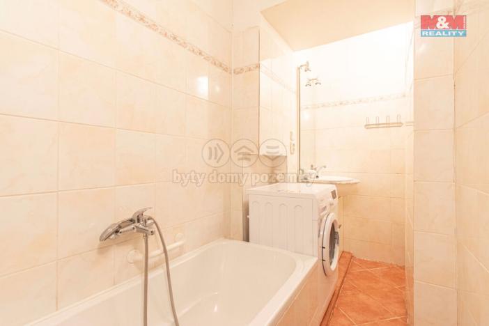 Prodej rodinného domu, Krnov - Pod Bezručovým vrchem, Bezručova, 220 m2