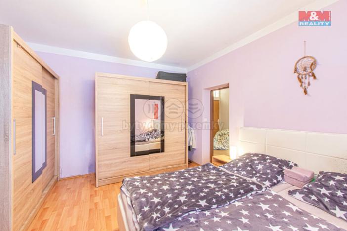 Prodej rodinného domu, Krnov - Pod Bezručovým vrchem, Bezručova, 220 m2