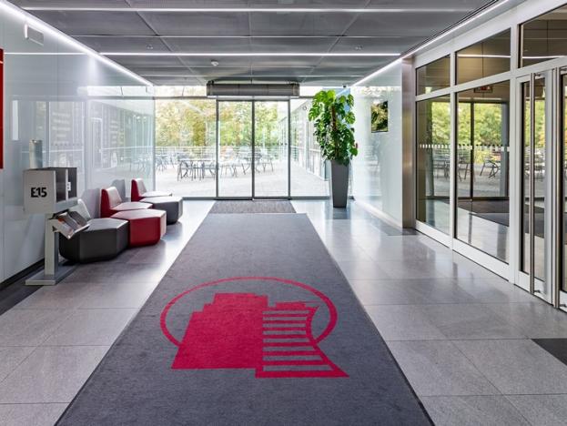 Pronájem kanceláře, Praha - Holešovice, Jankovcova, 477 m2