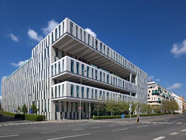 Pronájem kanceláře, Praha - Karlín, Karolinská, 450 m2