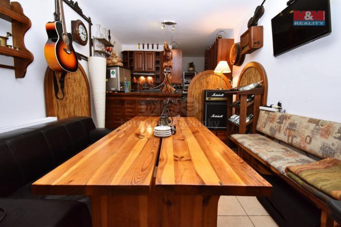 Prodej rodinného domu, Měšice, Hlavní, 200 m2