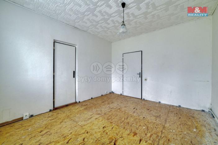 Prodej bytu 2+1, Toužim - Kosmová, 55 m2