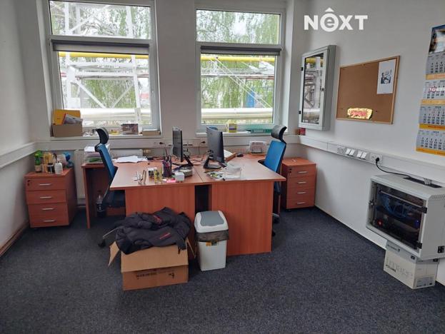 Pronájem komerční nemovitosti, Pardubice, 2500 m2