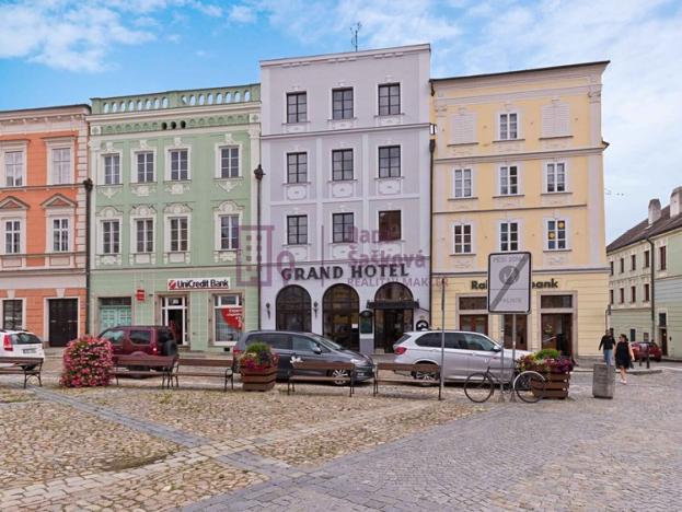 Pronájem restaurace, Jindřichův Hradec, nám. Míru, 160 m2