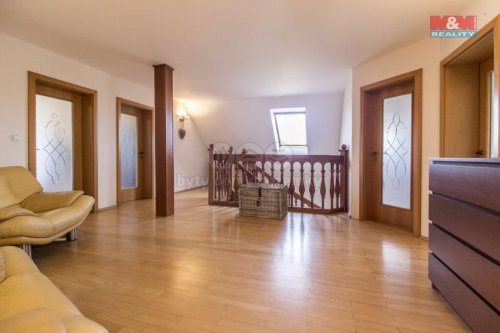 Prodej rodinného domu, Třebestovice, V zákruží, 280 m2