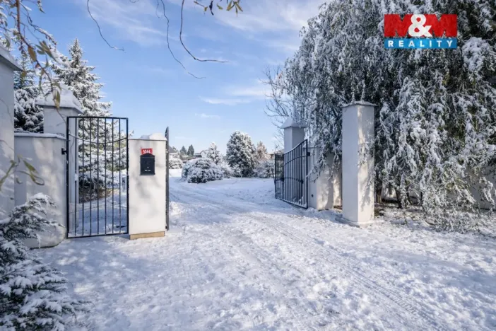 Prodej rodinného domu, Třebestovice, V zákruží, 280 m2