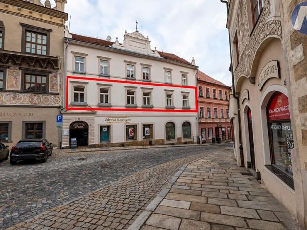 Pronájem obchodního prostoru, Prachatice, Velké náměstí, 200 m2