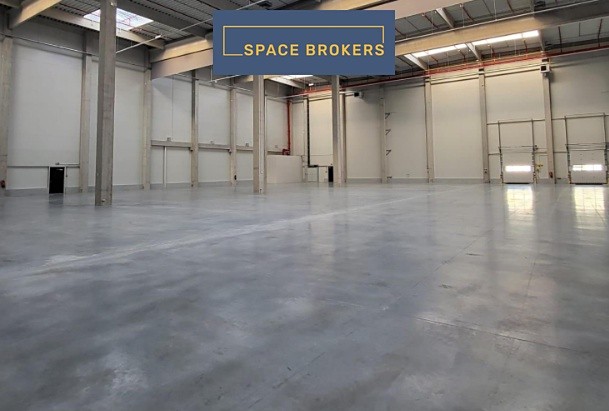 Pronájem skladu, Lovosice, 3120 m2