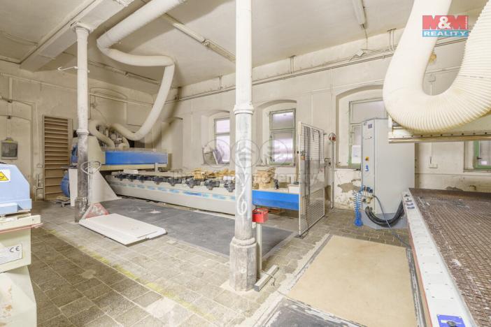 Prodej výrobních prostor, Karlovy Vary - Rybáře, Sokolovská, 2100 m2