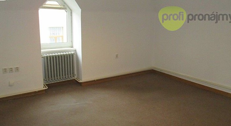 Pronájem kanceláře, Humpolec, Horní náměstí, 24 m2
