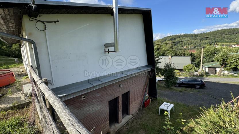 Prodej komerční nemovitosti, Plavy, 180 m2