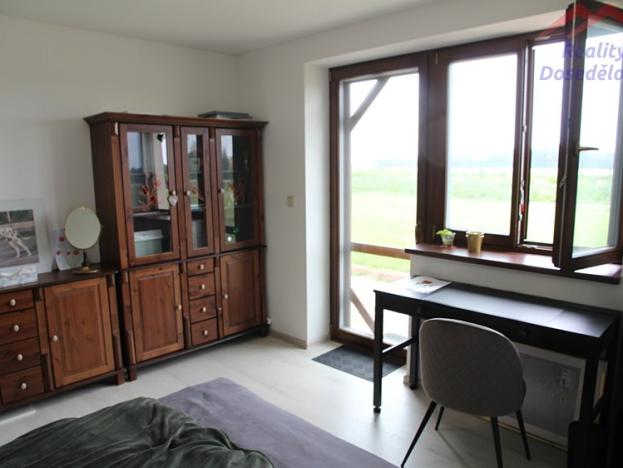 Prodej rodinného domu, Rašovice, 4600 m2