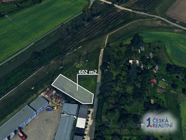 Prodej podílu pozemku pro komerční výstavbu, Staré Město, 151 m2