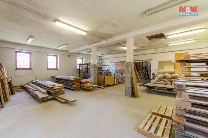 Prodej výrobních prostor, Valšov, 2000 m2