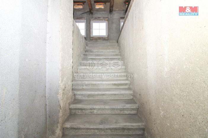 Prodej rodinného domu, Peruc - Radonice nad Ohří, 400 m2