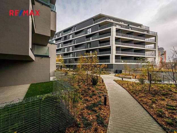 Prodej bytu 1+kk, Praha - Strašnice, Ramonova, 34 m2