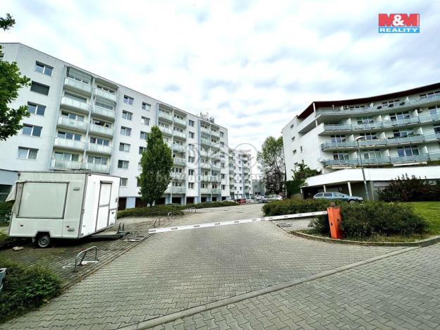 Prodej garážového stání, Brno - Slatina, Langrova, 47 m2