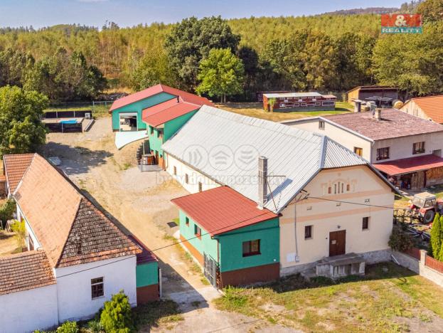 Prodej zemědělského objektu, Postupice - Čelivo, 812 m2