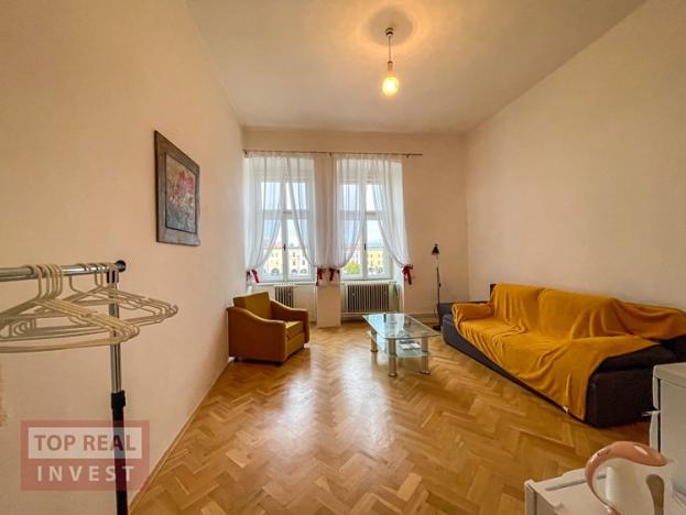 Pronájem bytu 1+kk, Kroměříž, Velké náměstí, 28 m2