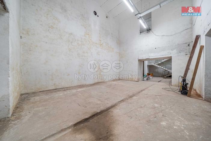 Pronájem skladu, Štěnovice, Plzeňská, 1366 m2