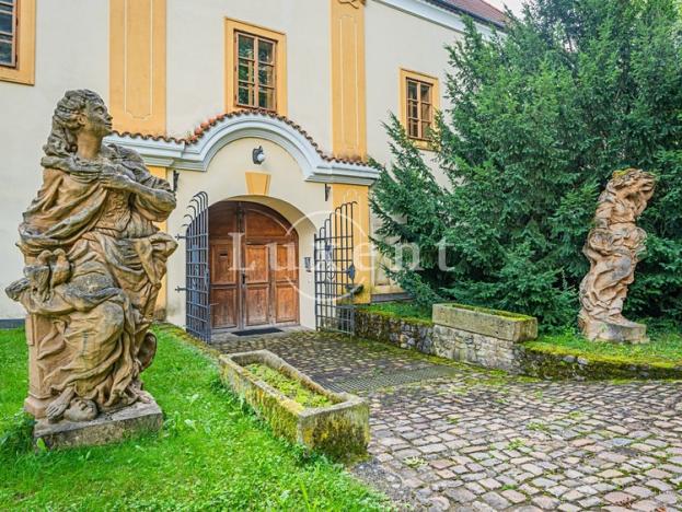 Prodej domu, Třebotov, U Tvrze, 2500 m2