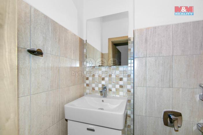 Prodej rodinného domu, Tlučná, Ke Koupališti, 180 m2