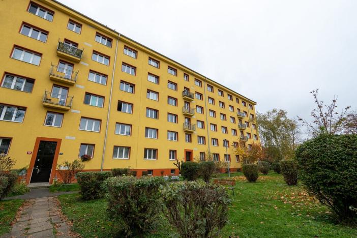 Pronájem bytu 2+1, Praha - Hloubětín, Mochovská, 54 m2