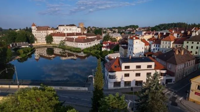 Pronájem bytu 2+kk, Jindřichův Hradec, Rybniční, 71 m2