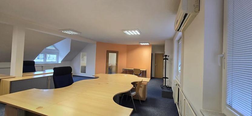 Pronájem kanceláře, Zlín, Lešetín IV, 75 m2