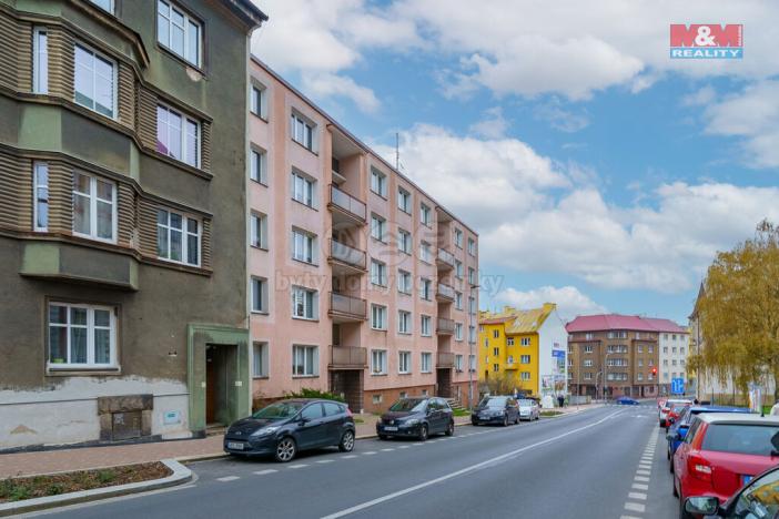 Prodej bytu 3+1, Cheb, Dukelská, 78 m2