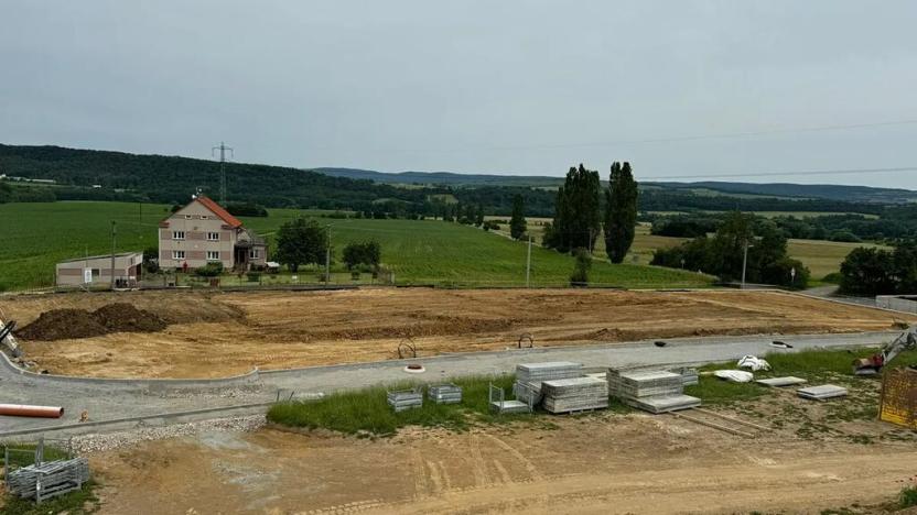 Prodej pozemku pro bydlení, Skuhrov, 828 m2