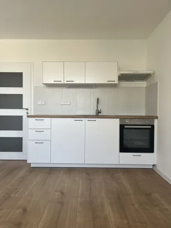 Pronájem bytu 2+kk, Praha - Lhotka, Jílovská, 43 m2