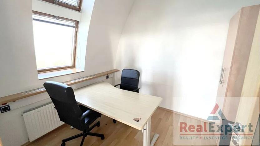 Pronájem kanceláře, Praha - Braník, Zelený pruh, 294 m2