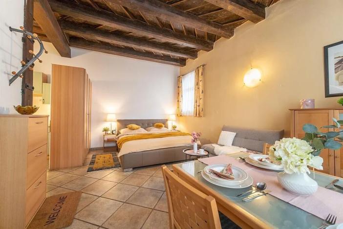 Prodej bytu 3+kk, Praha - Malá Strana, Mostecká, 109 m2