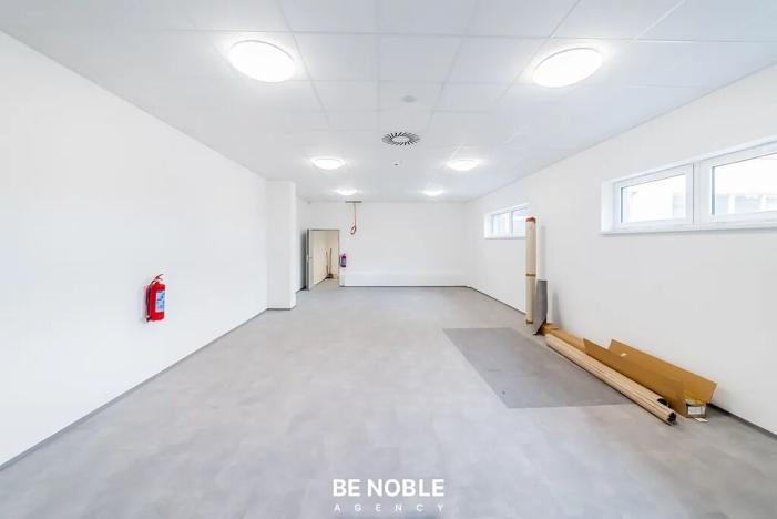 Pronájem obchodního prostoru, Benešov, Vnoučkova, 186 m2